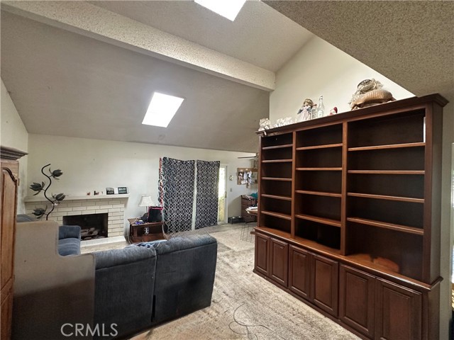 Detail Gallery Image 5 of 19 For 1267 Preston Ct, Upland,  CA 91786 - 3 Beds | 2 Baths
