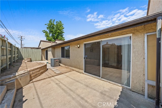 Detail Gallery Image 13 of 16 For 684 Parkview Dr, Lake Elsinore,  CA 92530 - 2 Beds | 1 Baths