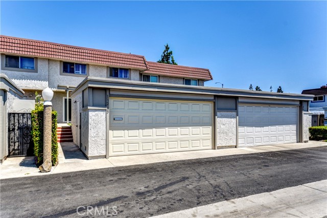 11263 Knott Avenue, Cypress CA: https://media.crmls.org/medias/d5a7465c-3561-4fdb-8365-0ef299344057.jpg