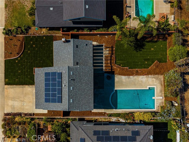 925 Eastglen photo 4