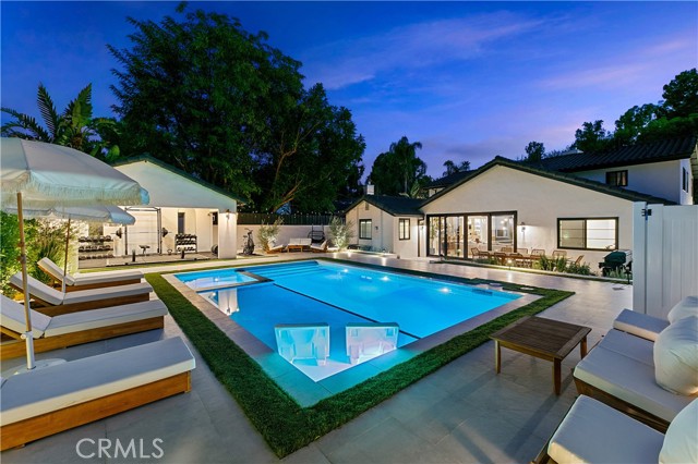 Detail Gallery Image 58 of 75 For 22269 Avenue San Luis, Woodland Hills,  CA 91364 - 5 Beds | 5/1 Baths