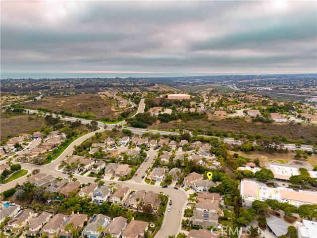 3669 Strata Drive, Carlsbad CA: https://media.crmls.org/medias/d5a80f5b-3982-4e00-b01b-103281ea6144.jpg