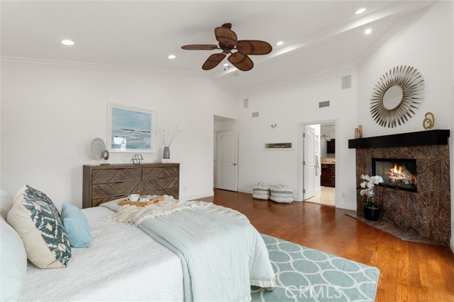 2000 Walnut Avenue, Manhattan Beach CA: https://media.crmls.org/medias/d5a81e93-02b2-4147-8822-5763af90059a.jpg