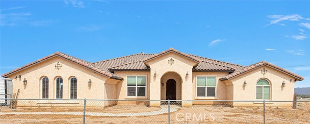 Detail Gallery Image 2 of 20 For 6177 Outpost Rd, Oak Hills,  CA 92344 - 4 Beds | 2/1 Baths