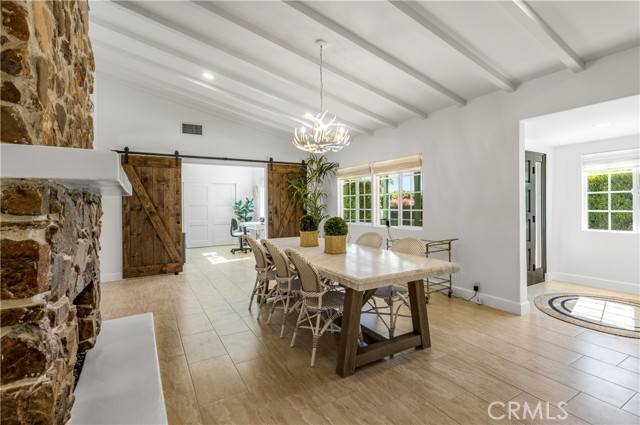 Detail Gallery Image 5 of 36 For 418 E via Colusa, Palm Springs,  CA 92262 - 4 Beds | 3/1 Baths