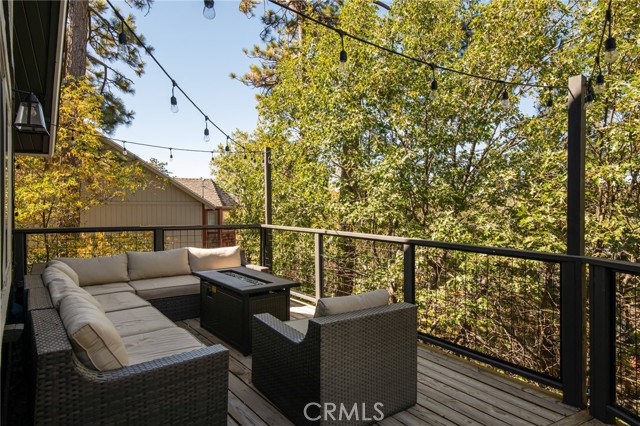 Detail Gallery Image 15 of 26 For 1275 Golden Rule Ln, Lake Arrowhead,  CA 92352 - 4 Beds | 2 Baths