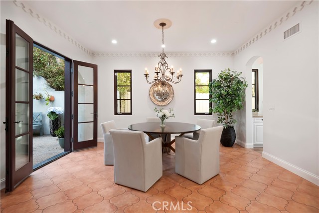 1725 Oak Avenue, Manhattan Beach, California 90266, 4 Bedrooms Bedrooms, ,4 BathroomsBathrooms,Residential,Sold,Oak,SB21251679