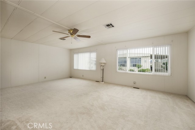 14851 Jeffrey, Irvine CA: https://media.crmls.org/medias/d5a9a72b-da1b-4f58-a811-c700bf713e32.jpg