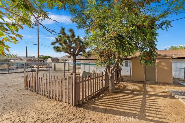 Detail Gallery Image 27 of 38 For 6374 Linda Lee Dr, Yucca Valley,  CA 92284 - 3 Beds | 2 Baths