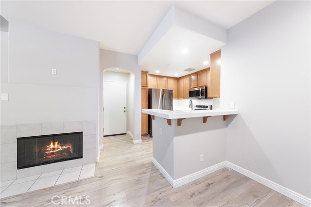 Detail Gallery Image 5 of 21 For 240 Dewdrop, Irvine,  CA 92603 - 2 Beds | 2/1 Baths
