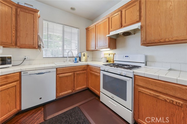 251 E Center Street, Covina CA: https://media.crmls.org/medias/d5aa5e0c-fc53-4b71-b3d9-8c59af8e9136.jpg