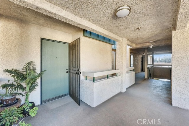 Detail Gallery Image 28 of 37 For 12121 Centralia St #302,  Lakewood,  CA 90715 - 3 Beds | 2 Baths