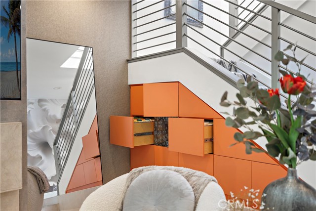 Detail Gallery Image 9 of 46 For 23 Canyon Crest, Corona Del Mar,  CA 92625 - 3 Beds | 2/1 Baths