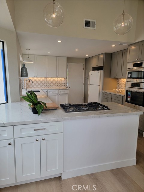 Image 4 of 15 For 2722 Olympia Drive