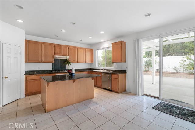 Detail Gallery Image 14 of 44 For 19359 Discovery Pl, Rowland Heights,  CA 91748 - 4 Beds | 3 Baths