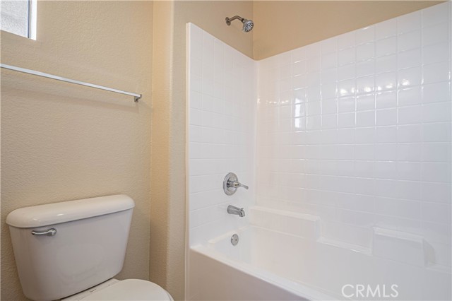 Detail Gallery Image 9 of 9 For 31759 Ave E, Yucaipa,  CA 92399 - 3 Beds | 2/1 Baths