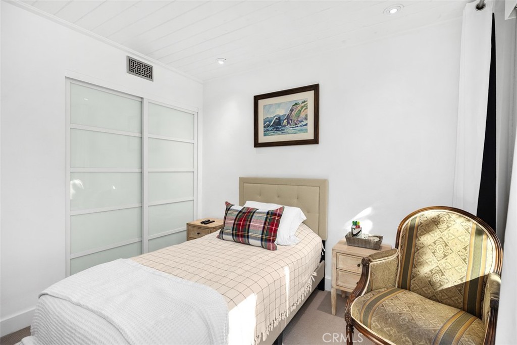 MLS #OC25275923 image #22