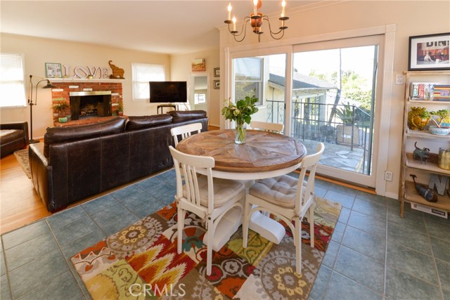 1401 11th Street, Manhattan Beach, California 90266, 3 Bedrooms Bedrooms, ,2 BathroomsBathrooms,Residential,Sold,11th,SB17042358