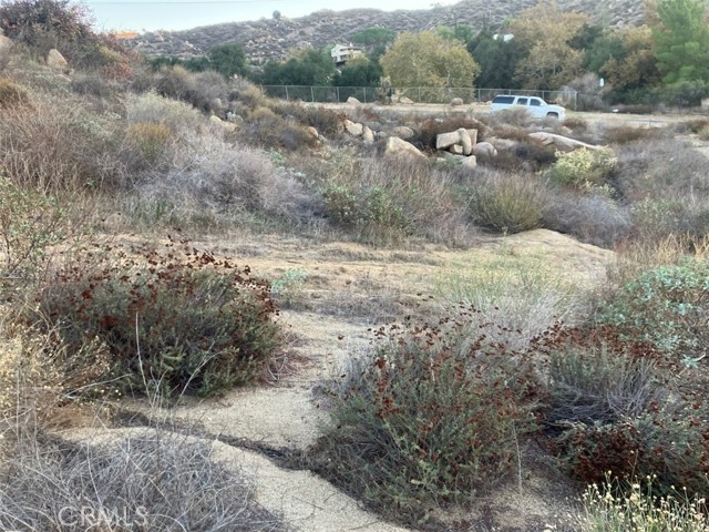 Detail Gallery Image 4 of 16 For 29620 Broadview, Lake Mathews,  CA 92570 - – Beds | – Baths