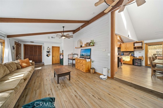 Detail Gallery Image 8 of 67 For 29670 Skyline Dr, Tehachapi,  CA 93561 - 6 Beds | 3/1 Baths