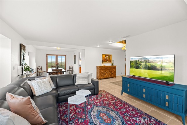 Detail Gallery Image 13 of 75 For 41590 De Portola Rd, Temecula,  CA 92592 - 5 Beds | 3 Baths