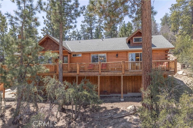 Detail Gallery Image 1 of 40 For 400 Sunrise Way, Big Bear Lake,  CA 92315 - 3 Beds | 3 Baths