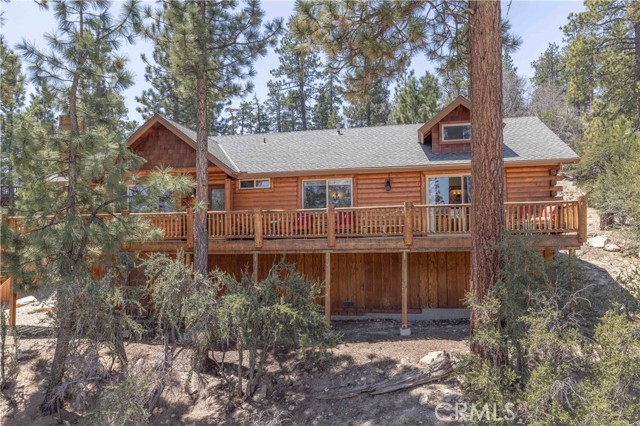 Detail Gallery Image 1 of 40 For 400 Sunrise Way, Big Bear Lake,  CA 92315 - 3 Beds | 3 Baths