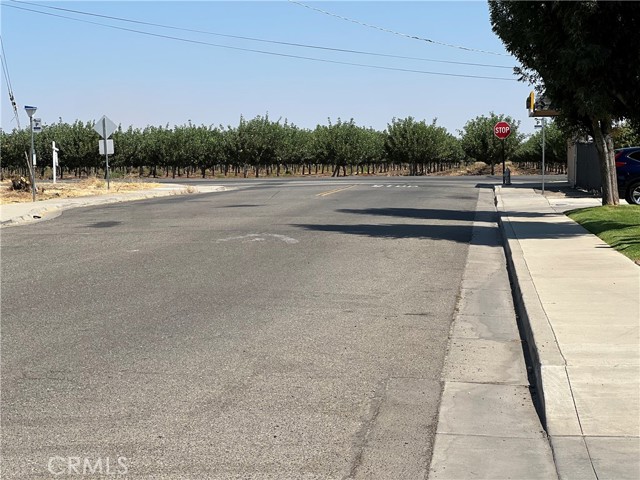 462 Gage Street, Planada CA: https://media.crmls.org/medias/d5b29116-4a31-4397-ae68-9692772490ea.jpg