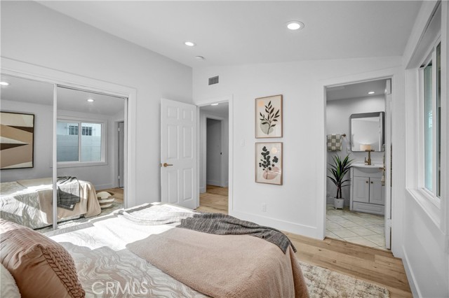 Detail Gallery Image 10 of 24 For 4122 W Kent, Santa Ana,  CA 92704 - 4 Beds | 4 Baths