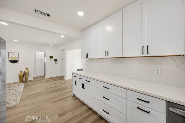 506 W Victor Avenue, Anaheim CA: https://media.crmls.org/medias/d5b2c260-f242-4276-99a7-46b9f6a1f849.jpg