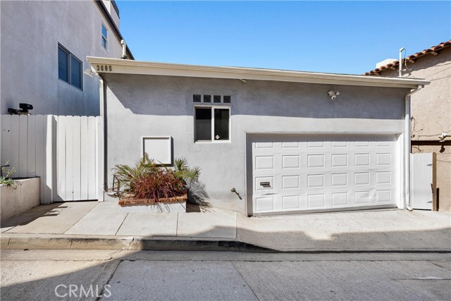 3605 Crest Drive, Manhattan Beach, California 90266, 2 Bedrooms Bedrooms, ,1 BathroomBathrooms,Residential,Sold,Crest,SB21199066