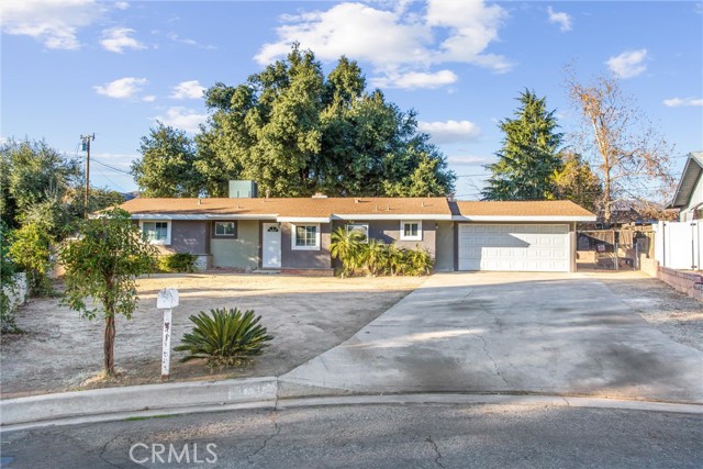 Detail Gallery Image 3 of 27 For 34816 Shasta St, Yucaipa,  CA 92399 - 2 Beds | 1/1 Baths