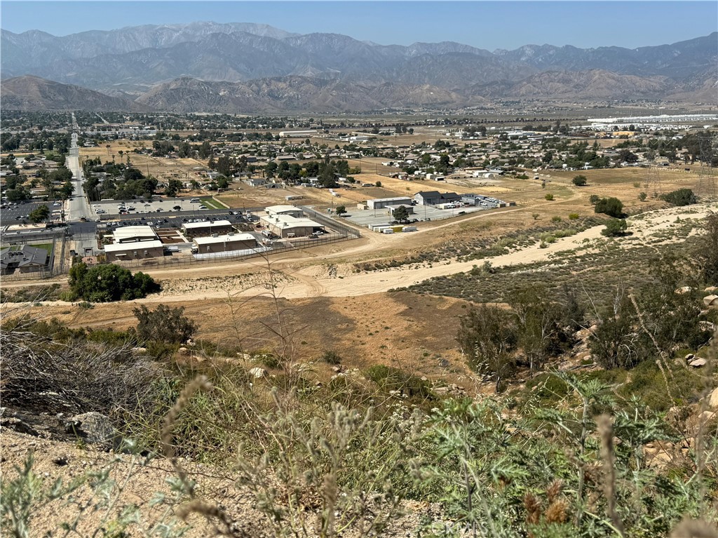 MLS #OC25130916 image #17