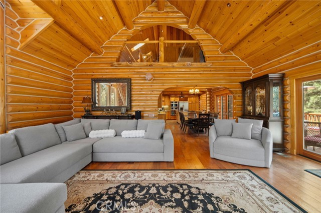 Detail Gallery Image 15 of 57 For 1947 Shady, Big Bear City,  CA 92314 - 5 Beds | 3/1 Baths