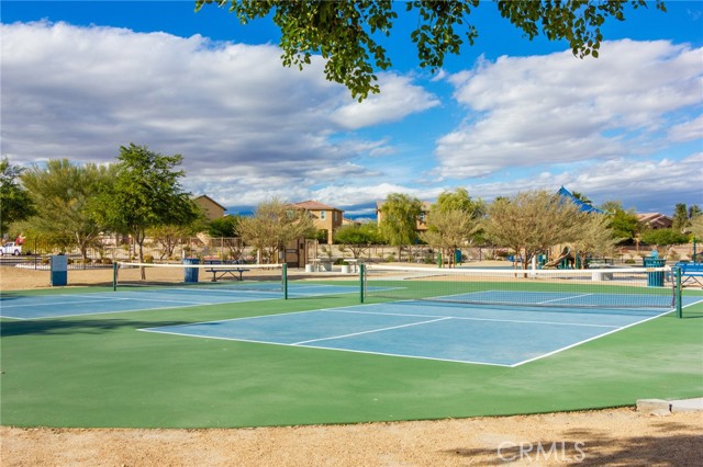 Community Pickelball Courts