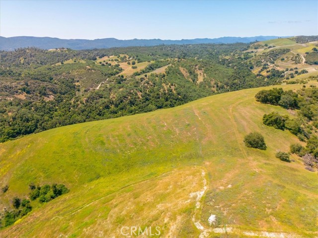 74650 Interlake Road, Bradley CA: https://media.crmls.org/medias/d5b80e90-6272-4d3f-9f42-8d574ba27764.jpg