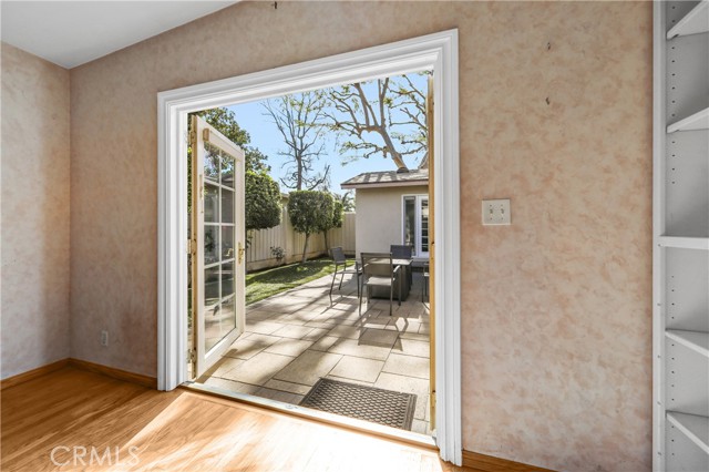 Detail Gallery Image 12 of 25 For 5906 Colbath, Valley Glen,  CA 91401 - 3 Beds | 2 Baths