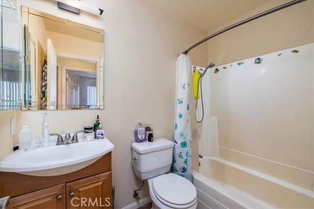 73255 Two Mile Road, 29 Palms CA: https://media.crmls.org/medias/d5b9b36c-bcb0-40b7-bc3b-135963671fe5.jpg