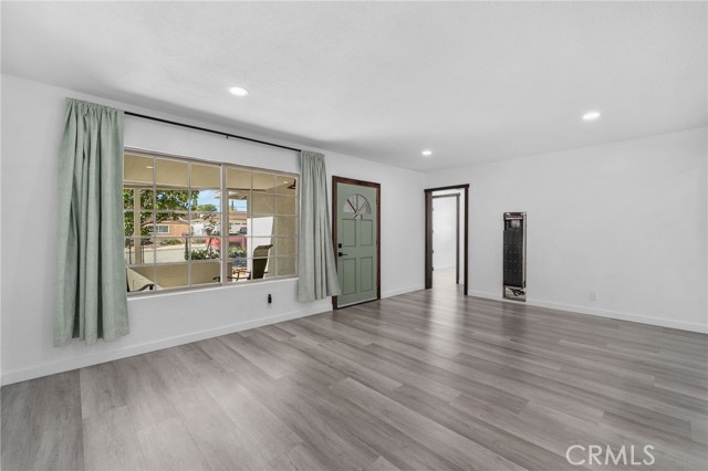 672 N 17TH, Banning CA: https://media.crmls.org/medias/d5ba1fb7-33d5-43dc-a394-6a0d9447f8f5.jpg