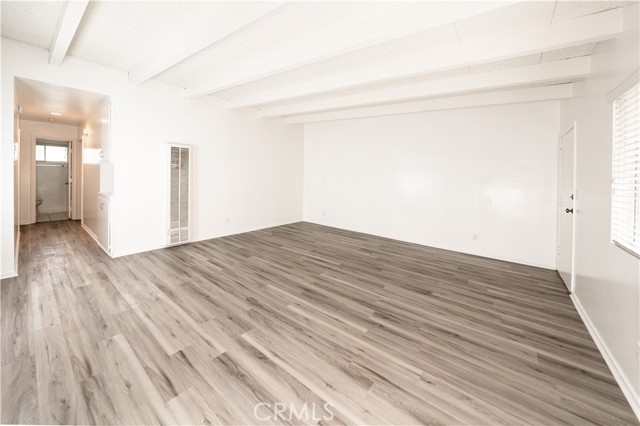 Detail Gallery Image 4 of 26 For 2321 Florida St a,  Huntington Beach,  CA 92648 - 2 Beds | 1 Baths