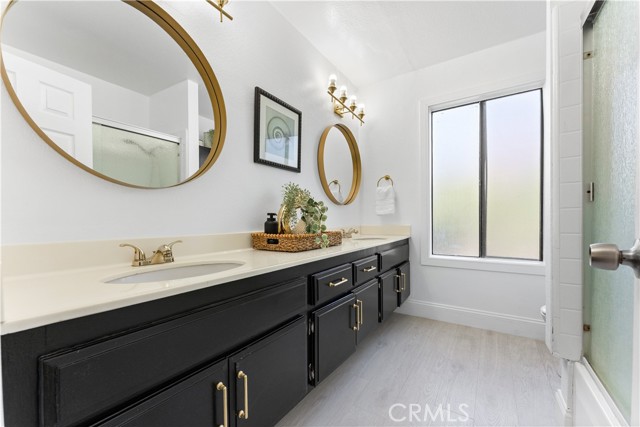 24652 Ashland Drive, Laguna Hills CA: https://media.crmls.org/medias/d5bbe642-951e-4a85-b97e-67613974aa3c.jpg