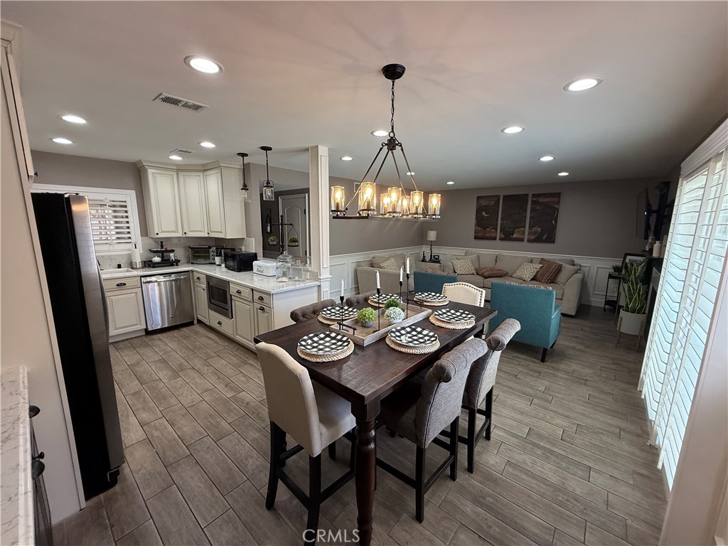 MLS #CV25268112 image #10