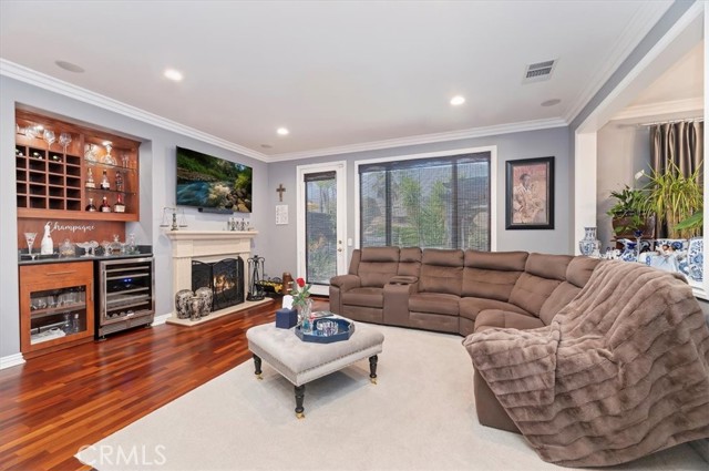 Image 18 of 57 For 20642 Iris Canyon Road