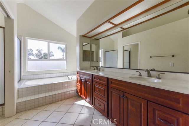 D5bdc6a8 4046 47ab Bdce 862db63fc4a7