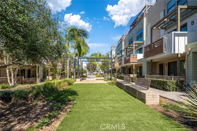 Detail Gallery Image 54 of 59 For 687 Doheny, Costa Mesa,  CA 92627 - 2 Beds | 2/2 Baths