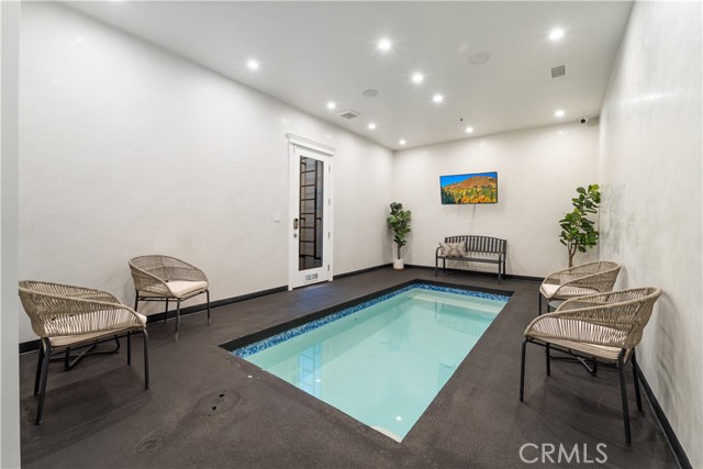 17528 Jayden Lane, Encino CA: https://media.crmls.org/medias/d5bf7339-e606-4a4d-8842-24e3550031e0.jpg