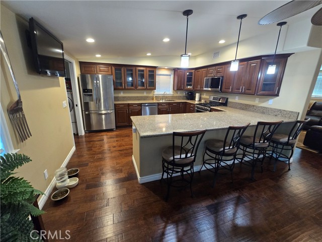Detail Gallery Image 7 of 39 For 249 Loyola Rd, Costa Mesa,  CA 92626 - 4 Beds | 2 Baths