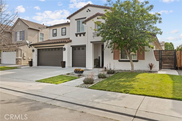 Detail Gallery Image 2 of 48 For 4062 St Tropez Ct, Merced,  CA 95348 - 4 Beds | 2/1 Baths