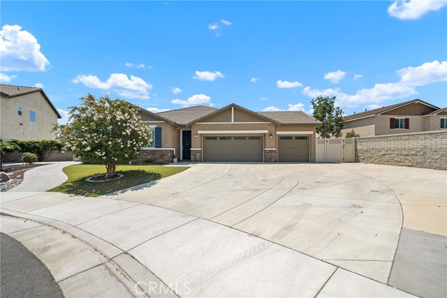 11484 Corte Cuyama, Jurupa Valley CA: https://media.crmls.org/medias/d5bfa031-822b-4814-a1b0-ce14f2163c69.jpg