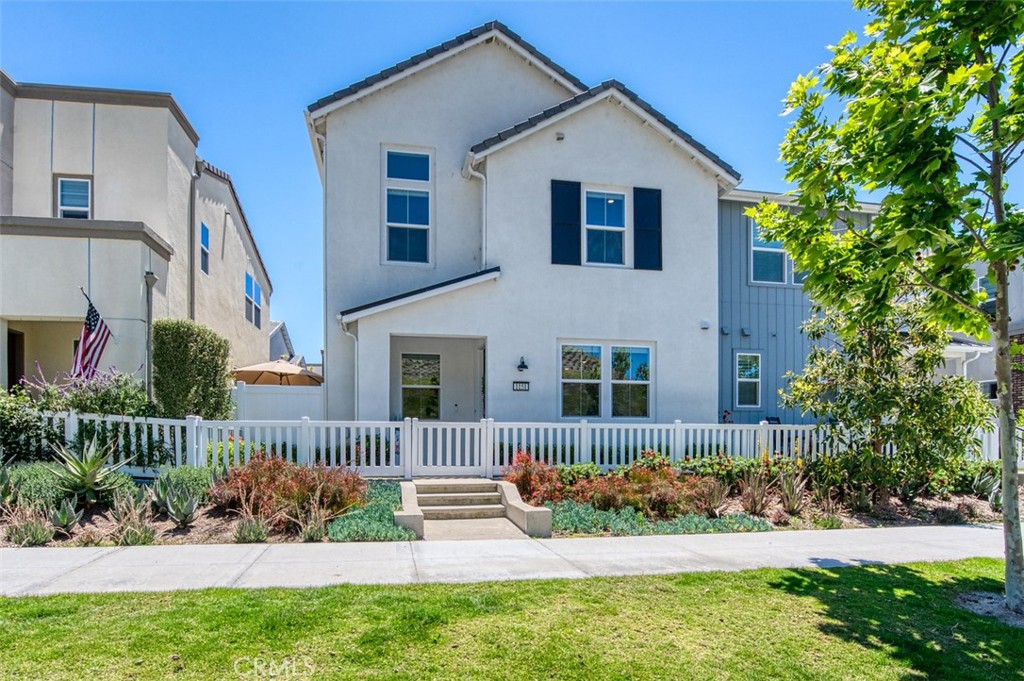 1151 Brush Creek